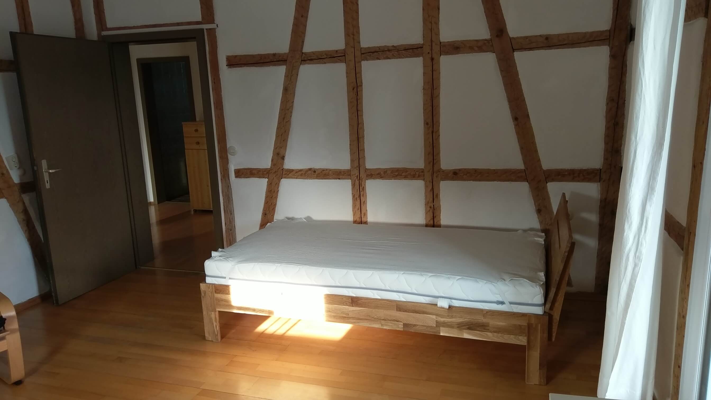 Zimmer 1 Obergeschoss Neckarsulm Zimmer 1 im Obergeschoss Neckarsulm