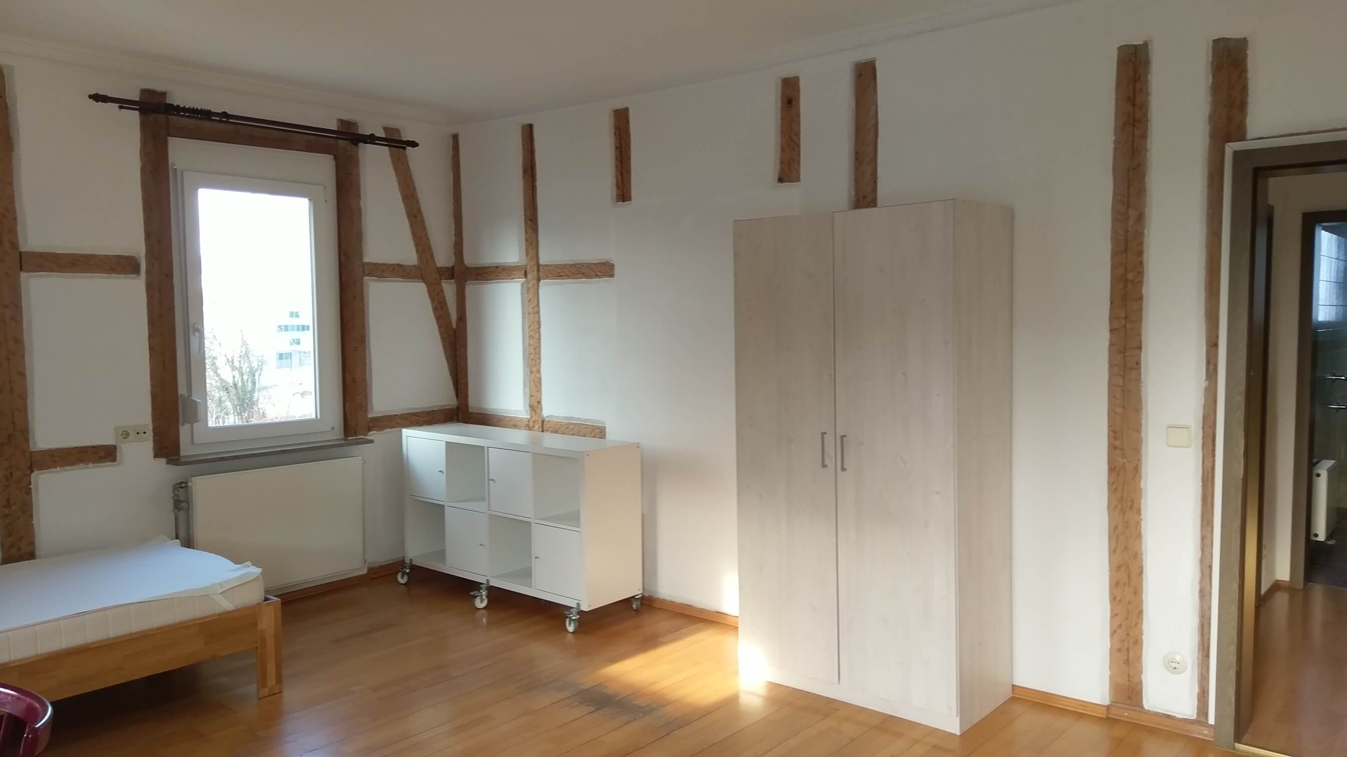 Zimmer 2 Obergeschoss Neckarsulm Zimmer 2 im Obergeschoss Neckarsulm