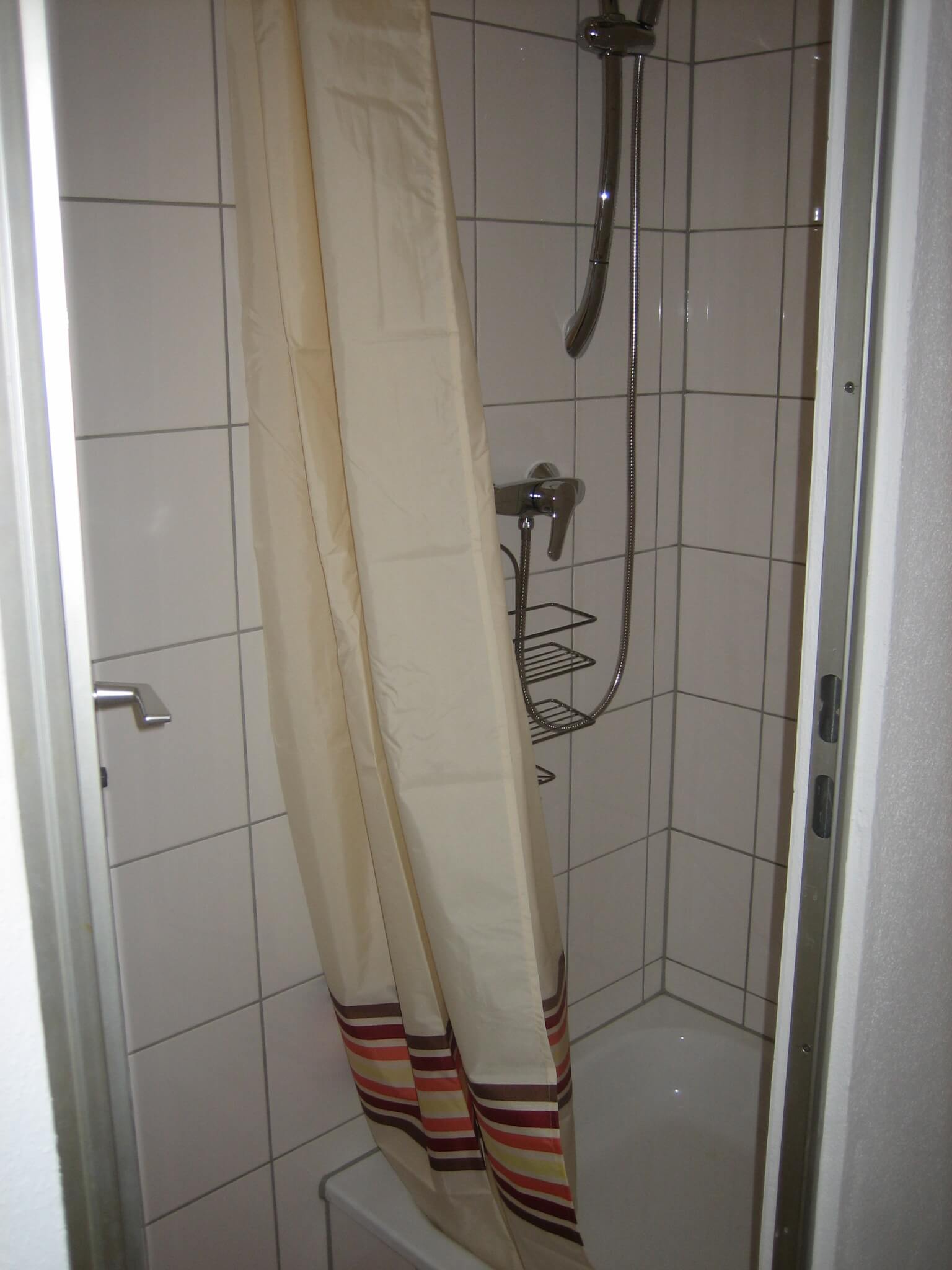 Zimmer Neckarsulm Dusche Erdgeschoss Dusche im Erdgeschoss Zimmer Neckarsulm