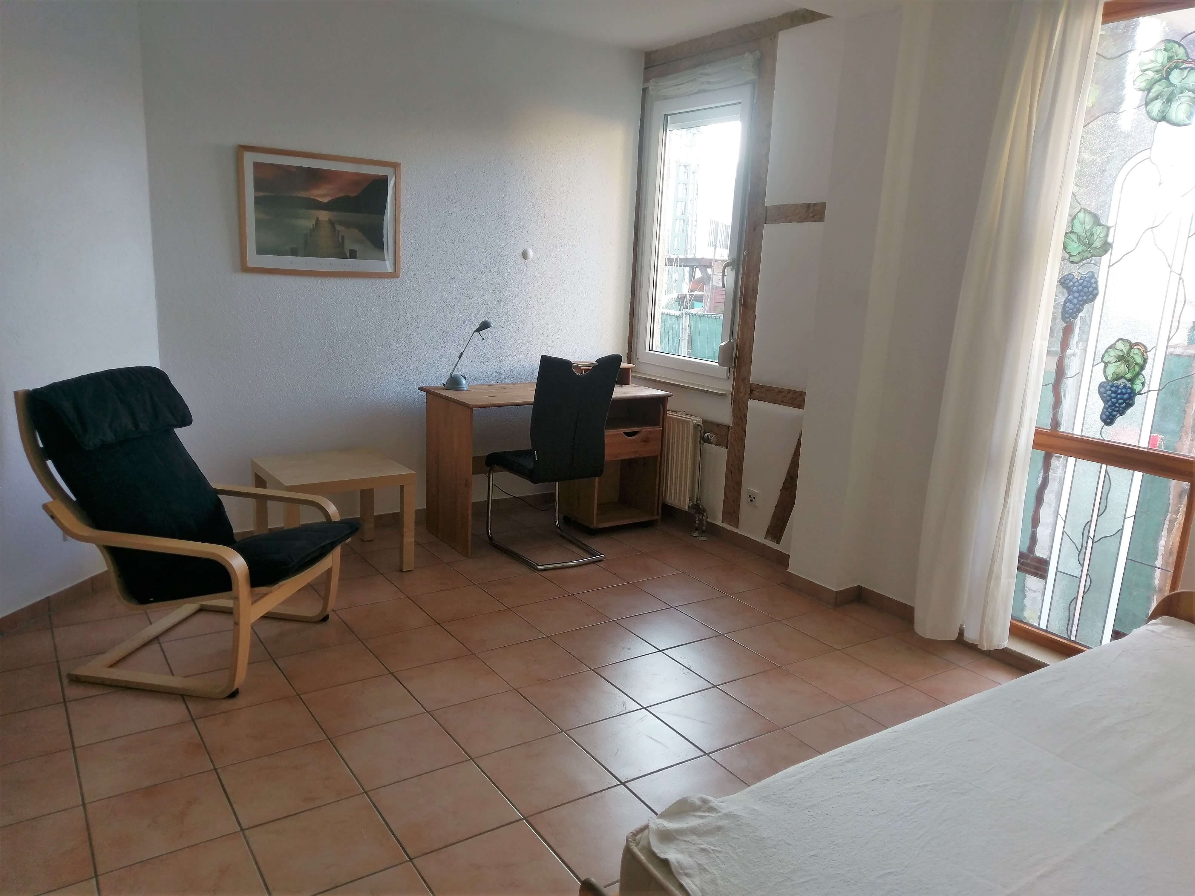Zimmer Neckarsulm Zimmer 4 Erdgeschoss Zimmer 4 im Erdgeschoss Neckarsulm