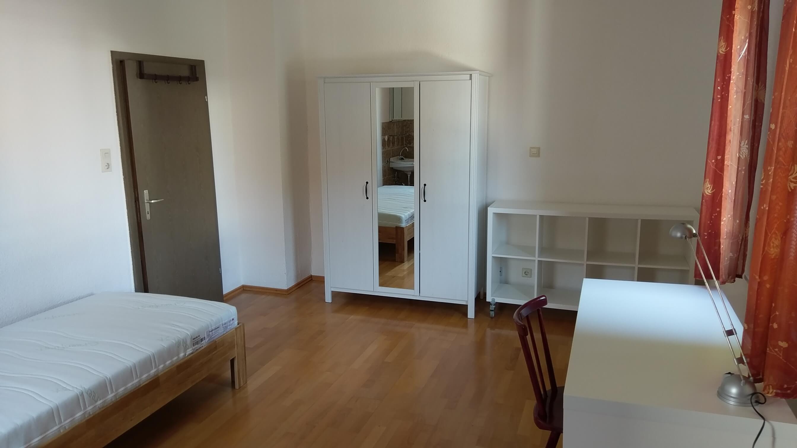 Zimmer 3 Obergeschoss Neckarsulm Zimmer 3 im Obergeschoss in Neckarsulm