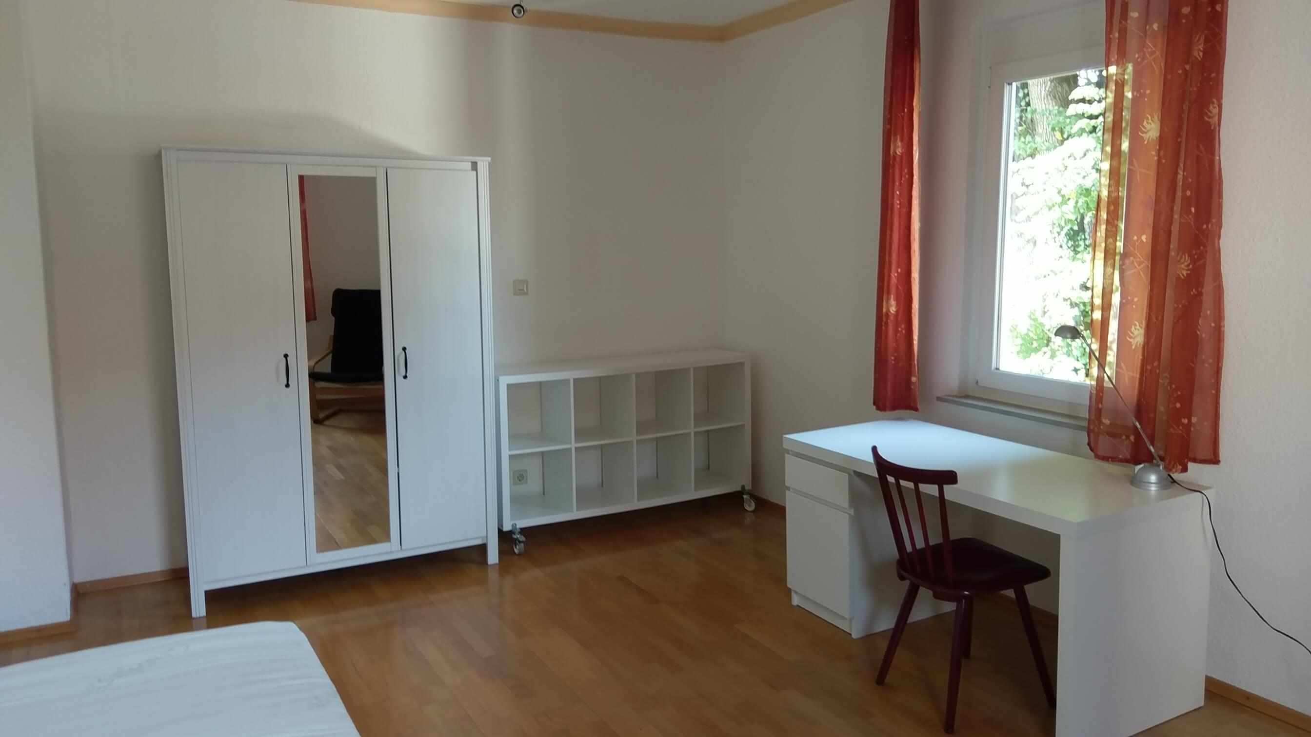 Zimmer 3 Obergeschoss Neckarsulm Zimmer 3 im Obergeschoss Neckarsulm