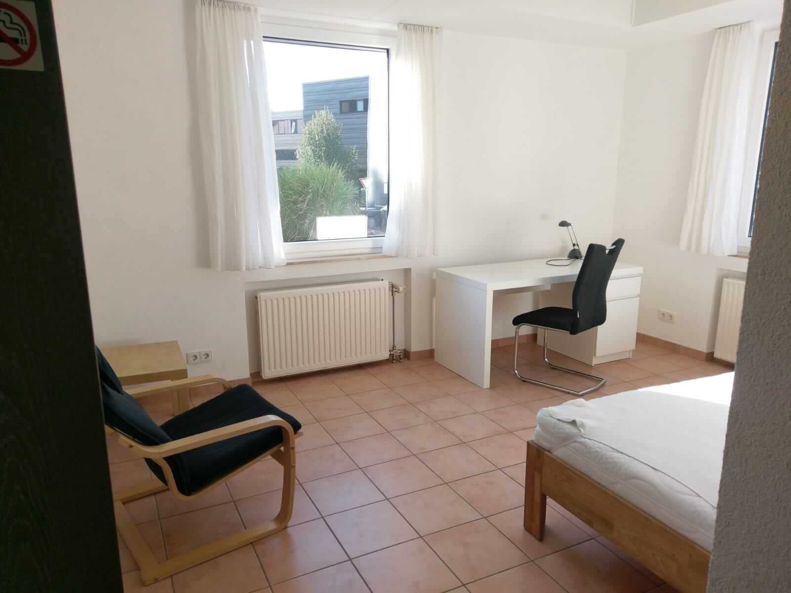 Zimmer Neckarsulm Zimmer 1 Erdgeschoss Zimmer 1 im Erdgeschoss Neckarsulm